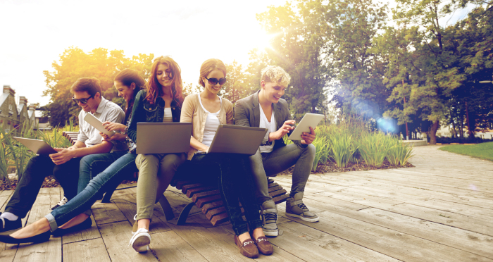 WLAN für draußen – WiFi-Angebote vom Garten bis zum Campingplatz